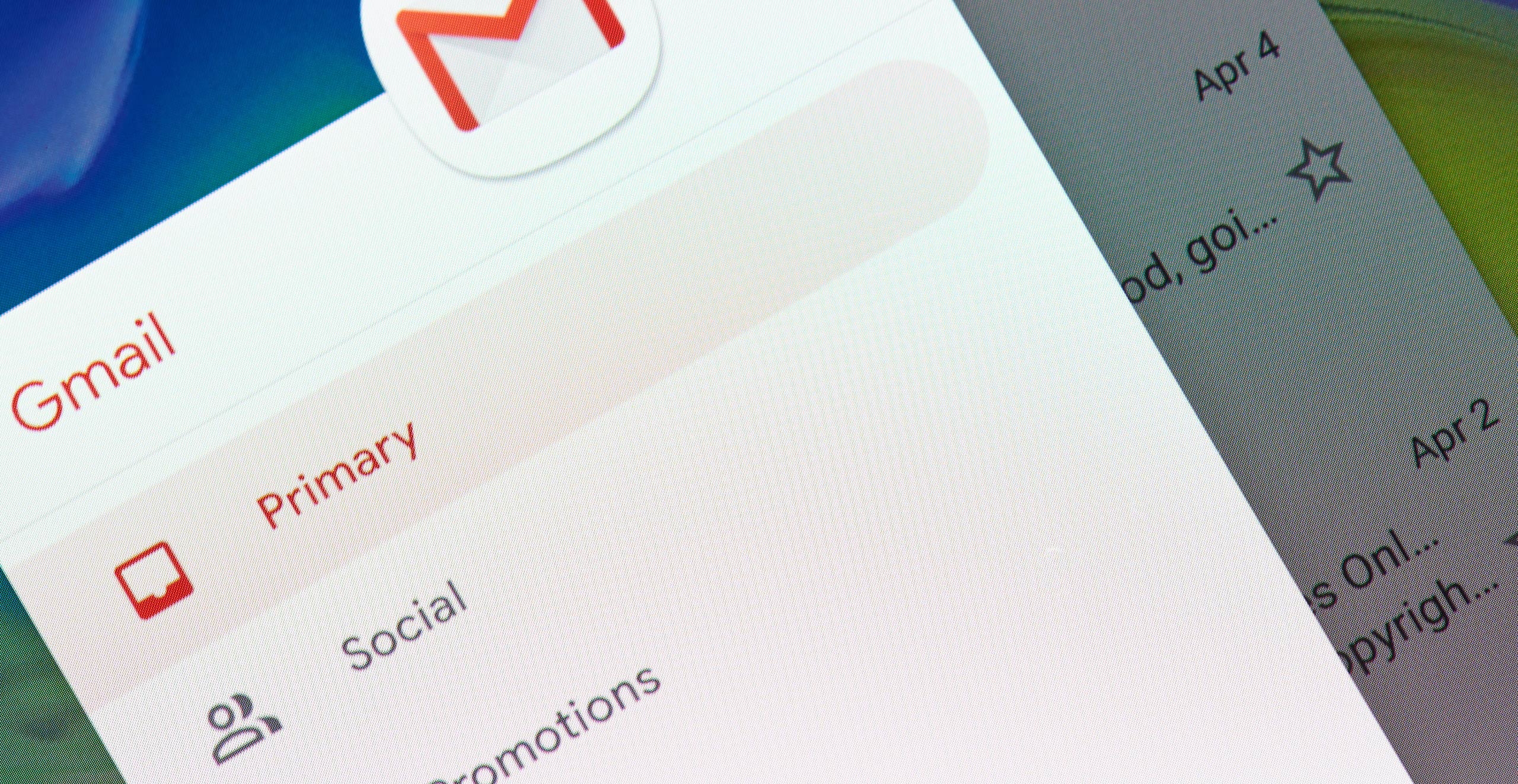 Interfaz de Gmail con las pestañas Principal, Social y Promociones