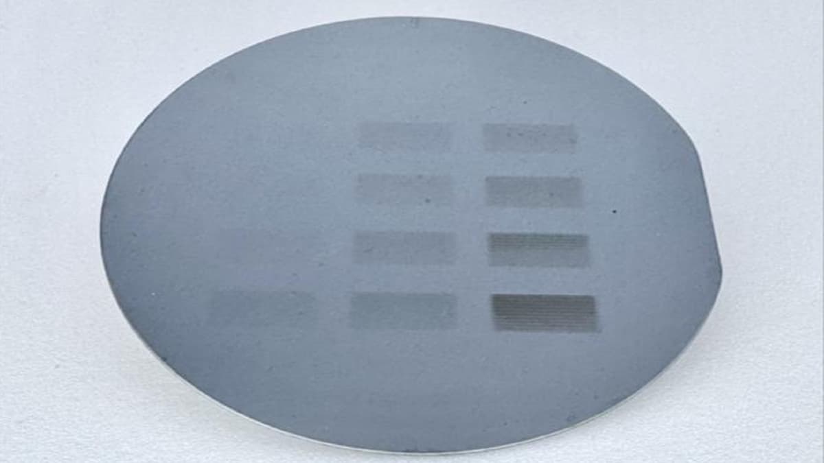 Investigadores de Johns Hopkins Crean Microchips Más Pequeños