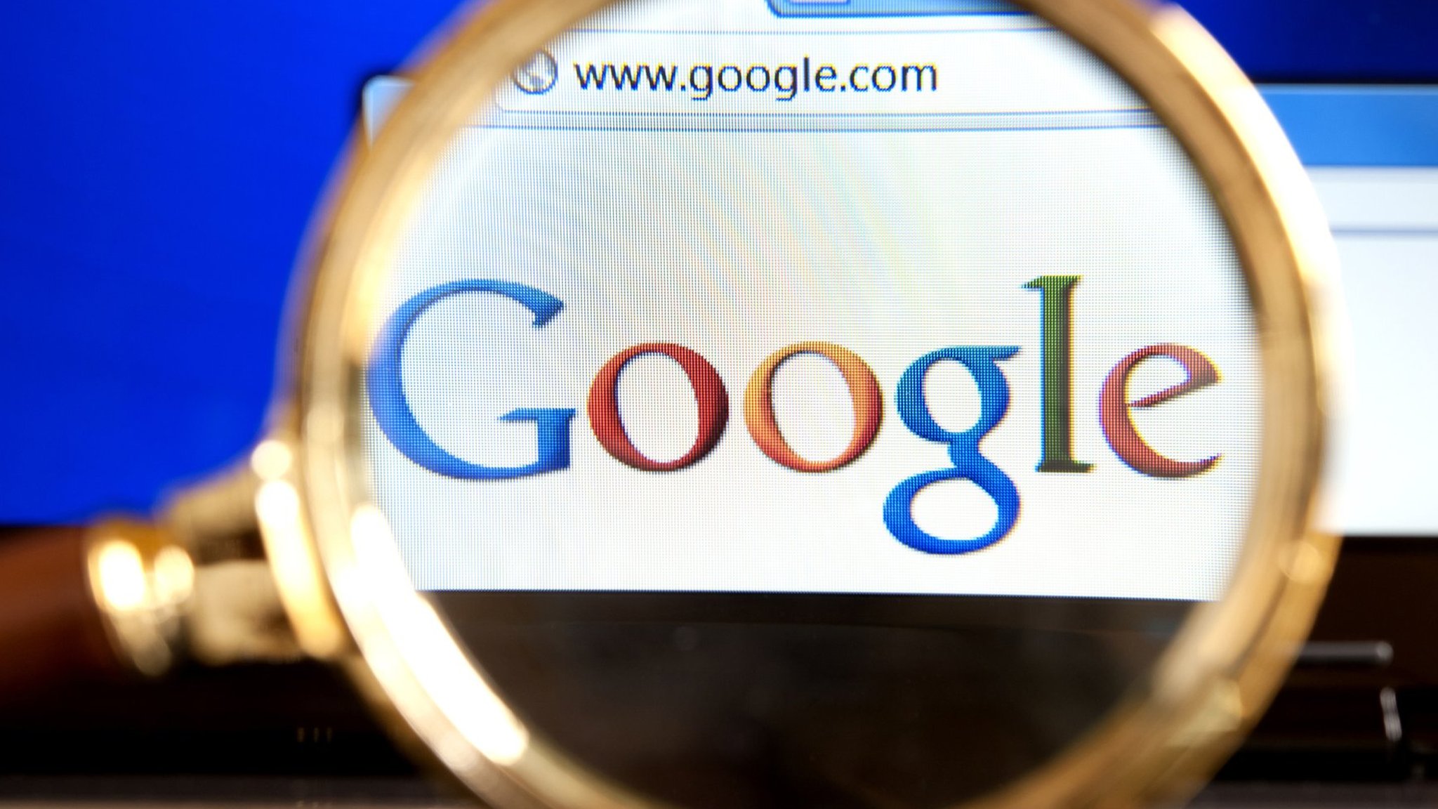 Lupa sobre página de búsqueda de Google