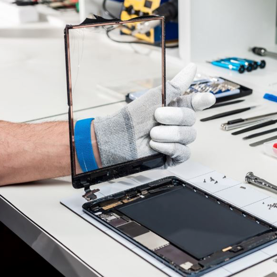 Reparación especializada de dispositivos Apple iPhone iPad Mac en Camas Sevilla