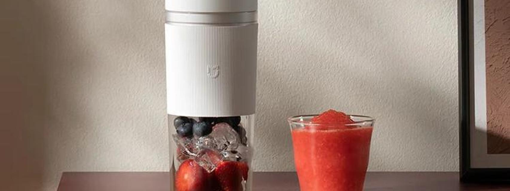 Xiaomi Portable Blender con frutas y hielo