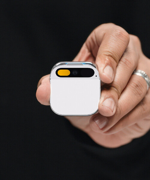 Dispositivo wearable de IA similar al que podría desarrollar OpenAI