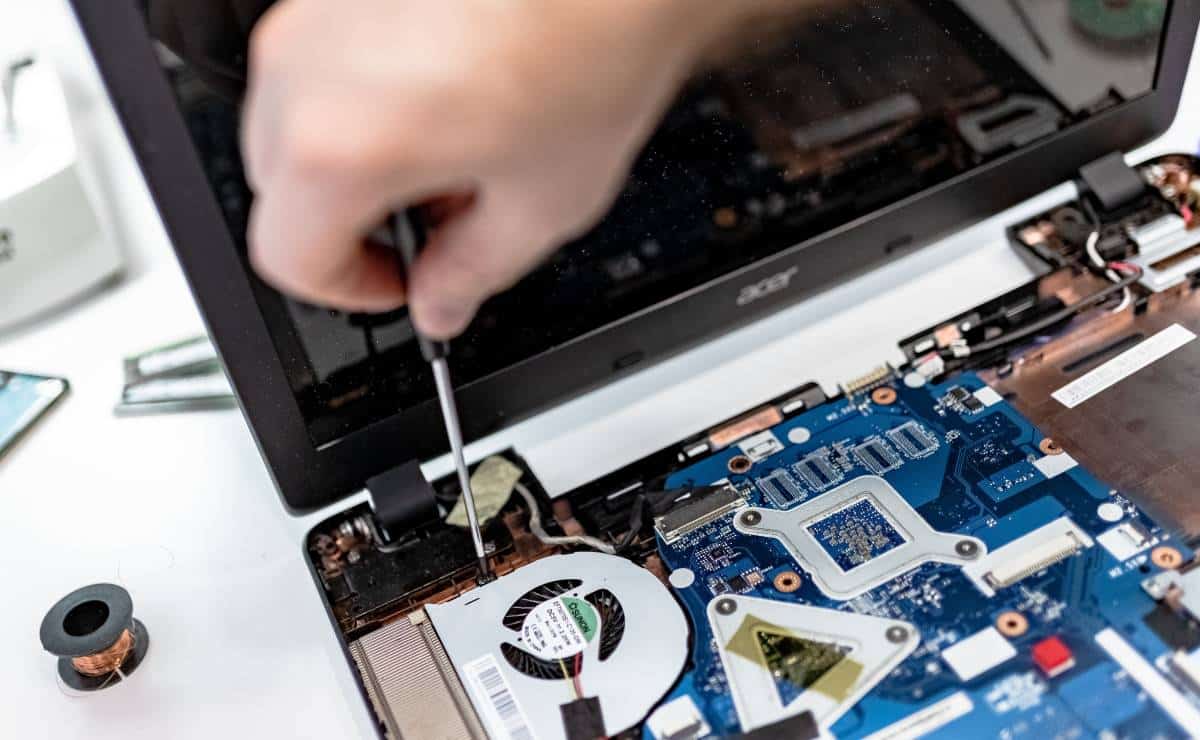 Reparación de portátiles y laptops en Camas Sevilla - Teclados y pantallas