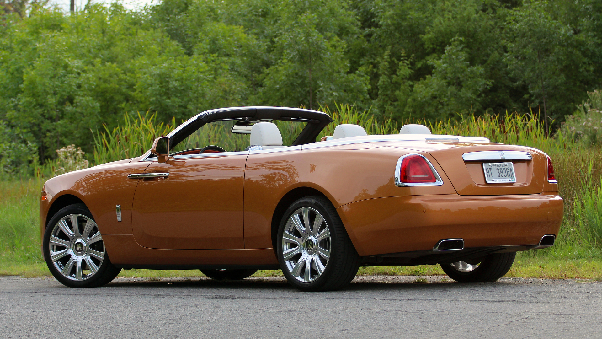 Rolls-Royce Dawn side profile luxury convertible