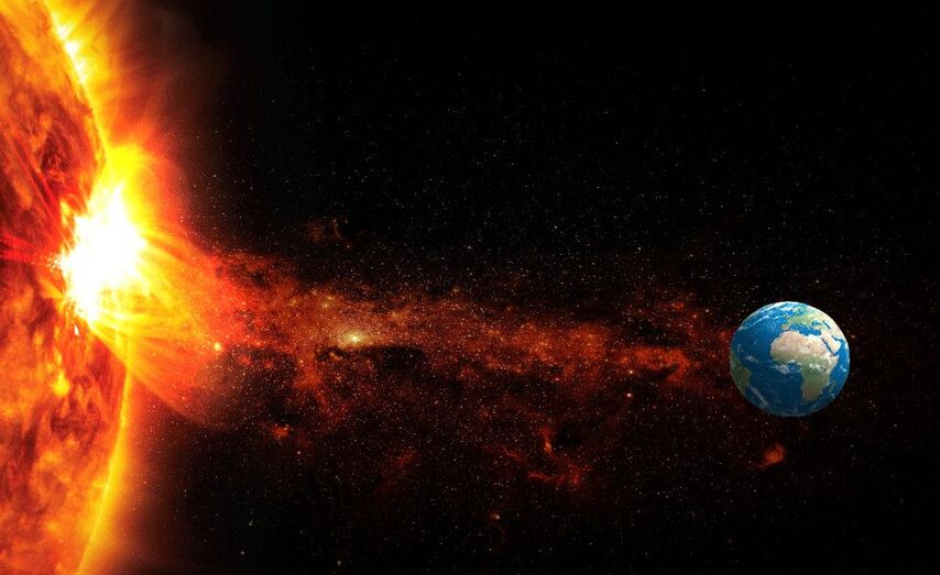 Eyección de masa coronal dirigiéndose hacia la Tierra