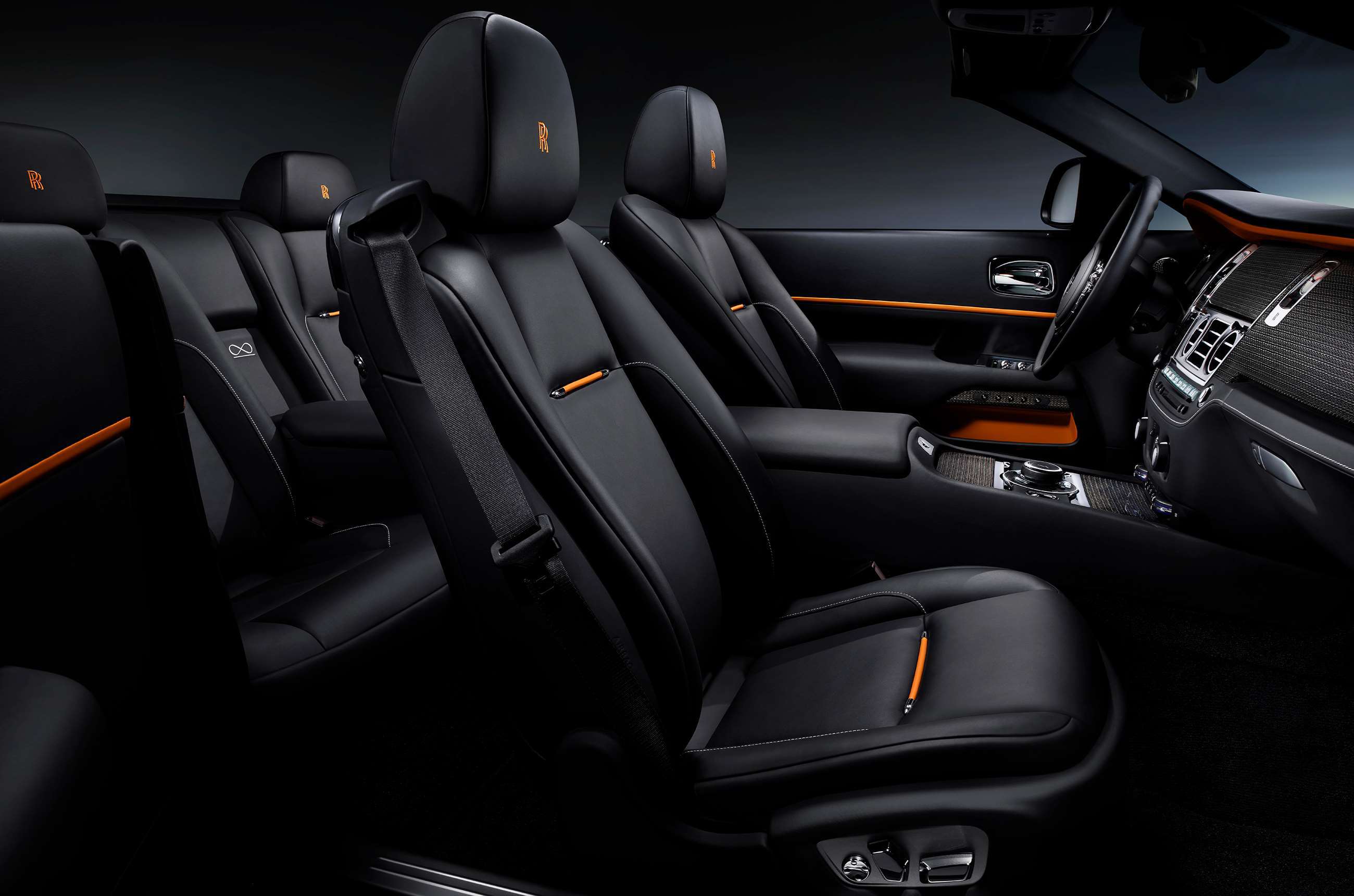 Rolls-Royce Dawn interior leather wood dashboard
