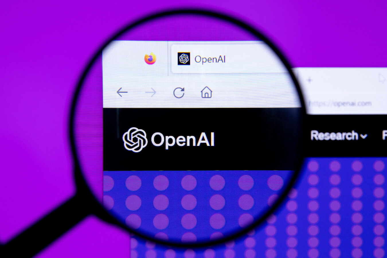 Logo de OpenAI representando la nueva era de la navegación web