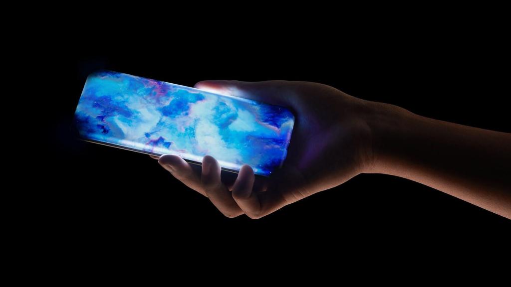 Render de un iPhone con diseño de cristal futurista