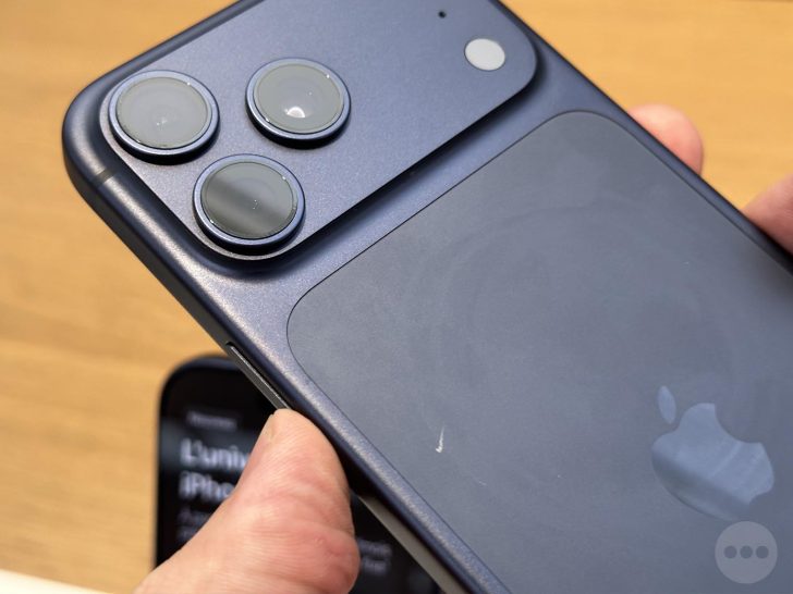 iPhone 17 Pro Deep Blue con tres cámaras traseras