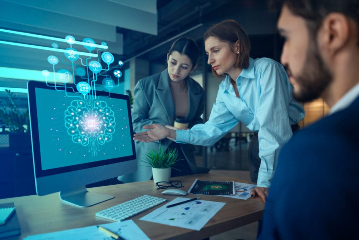 Personas trabajando con inteligencia artificial